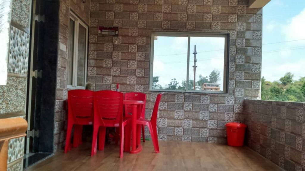 Sadgurukrupa Villa Mahableshwar Mahabaleshwar Bagian luar foto